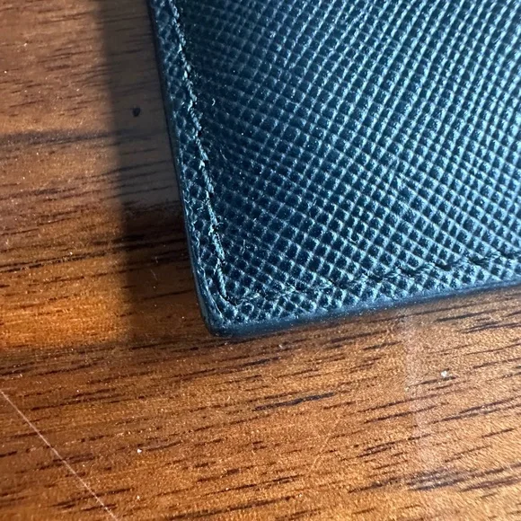 Prada Black Saffiano Leather Card Holder - Picture 2 of 4